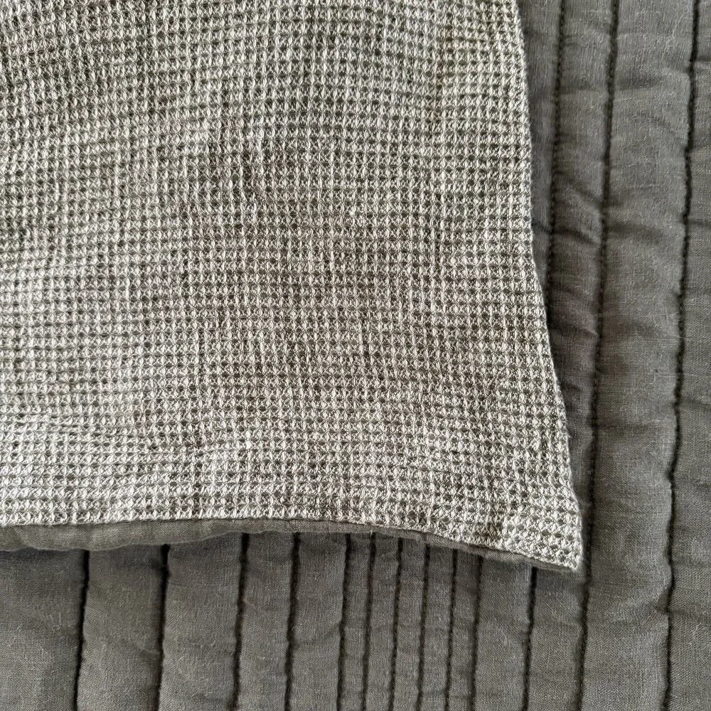 West Elm European Flax Linen Linework Quilt King Size w/2 Euro Shams Olive Green